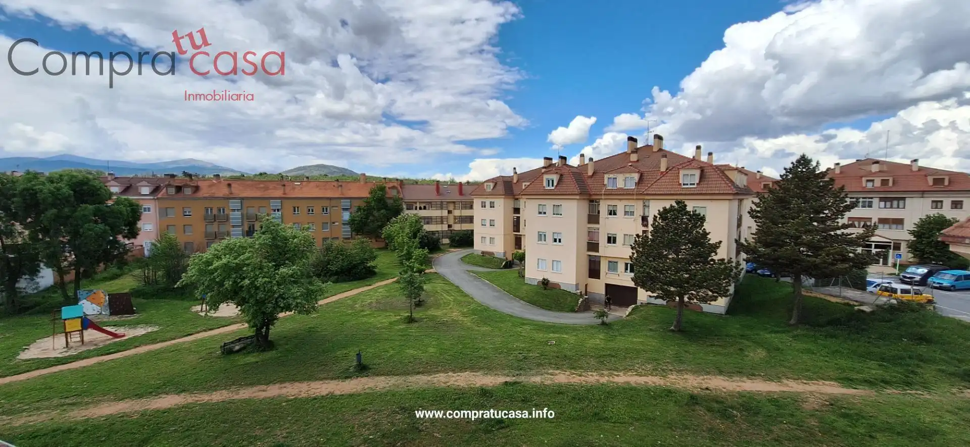 Vista exterior de Pis de lloguer en Real Sitio de San Ildefonso amb Calefacció, Parquet i Terrassa