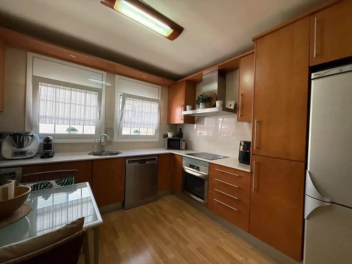 Cocina de Casa o chalet en venta en Barberà del Vallès con Calefacción, Jardín privado y Terraza