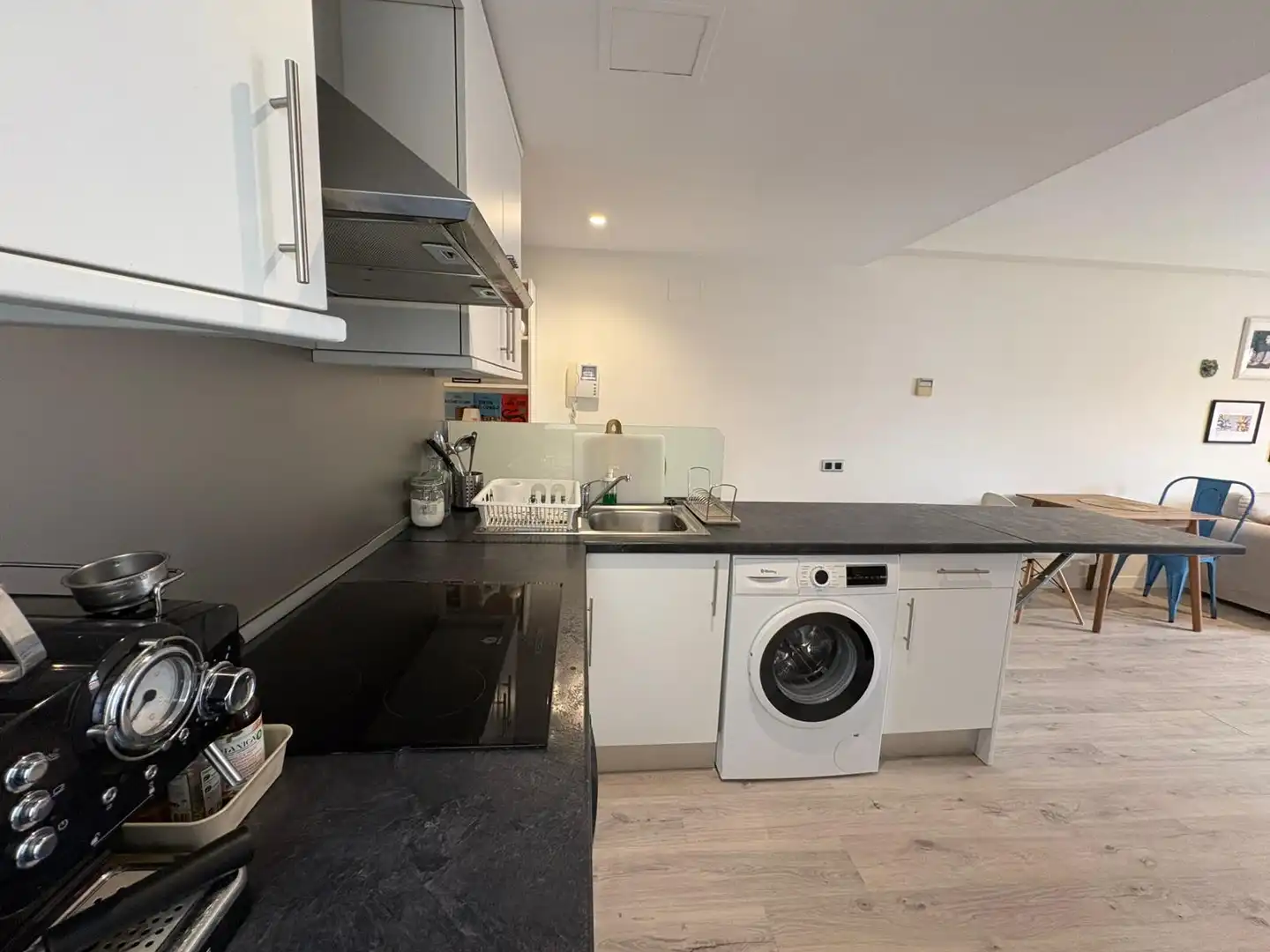 Flat for rent in Calle Condes de Pinto, Parque Europa - Los Pitufos