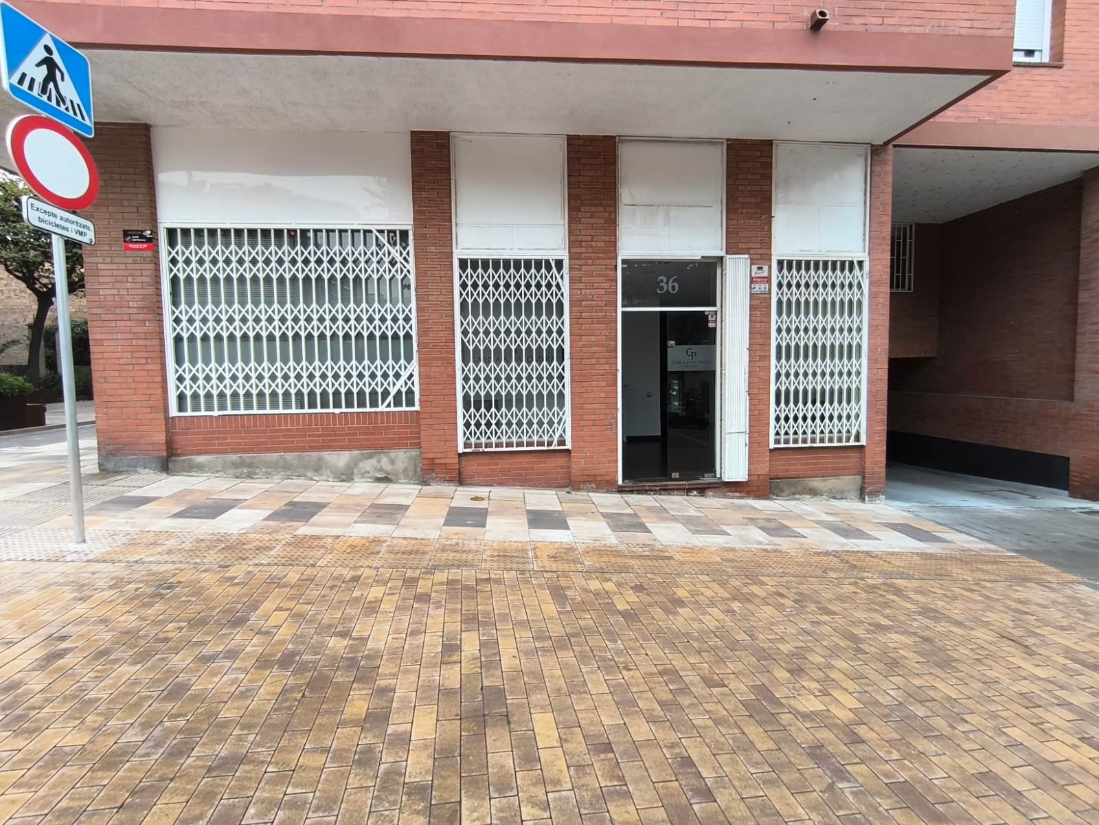 Local de alquiler en Riera d'en Nofre, 36, Centre