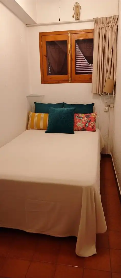 Schlafzimmer von Dachboden zum Verkauf in El Puig de Santa Maria mit Privatgarten, Terrasse und Balkon