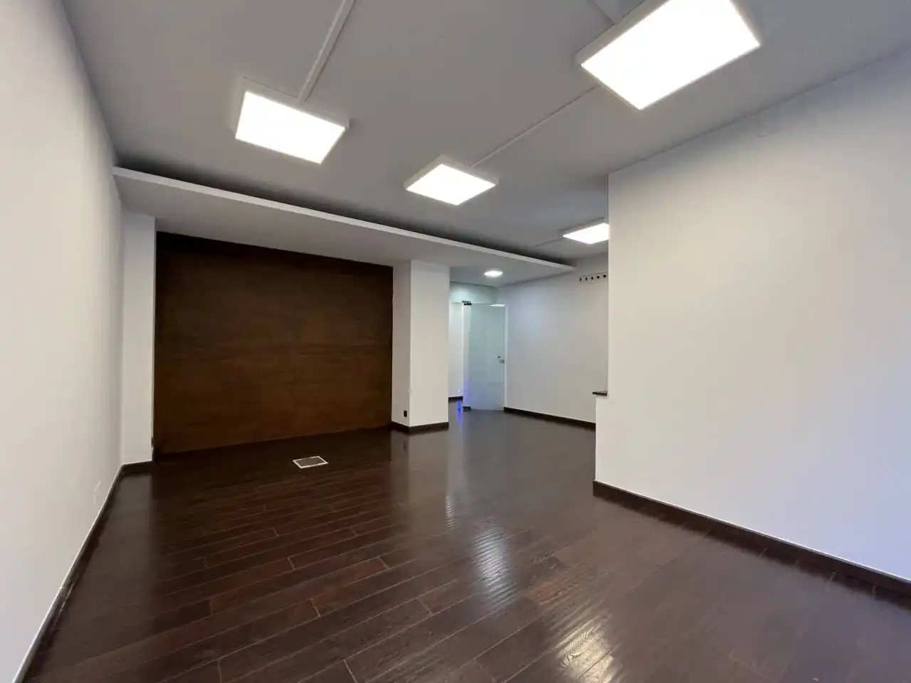Oficina de lloguer a Calle Sants, 241, Sants
