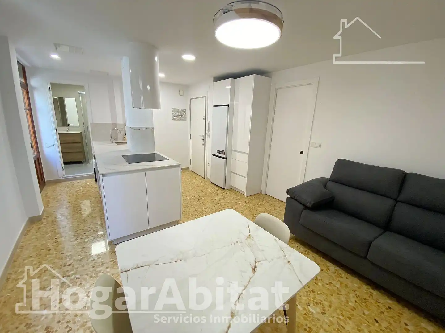 Sala d'estar de Pis en venda en Alzira amb Calefacció, Moblat i Balcó