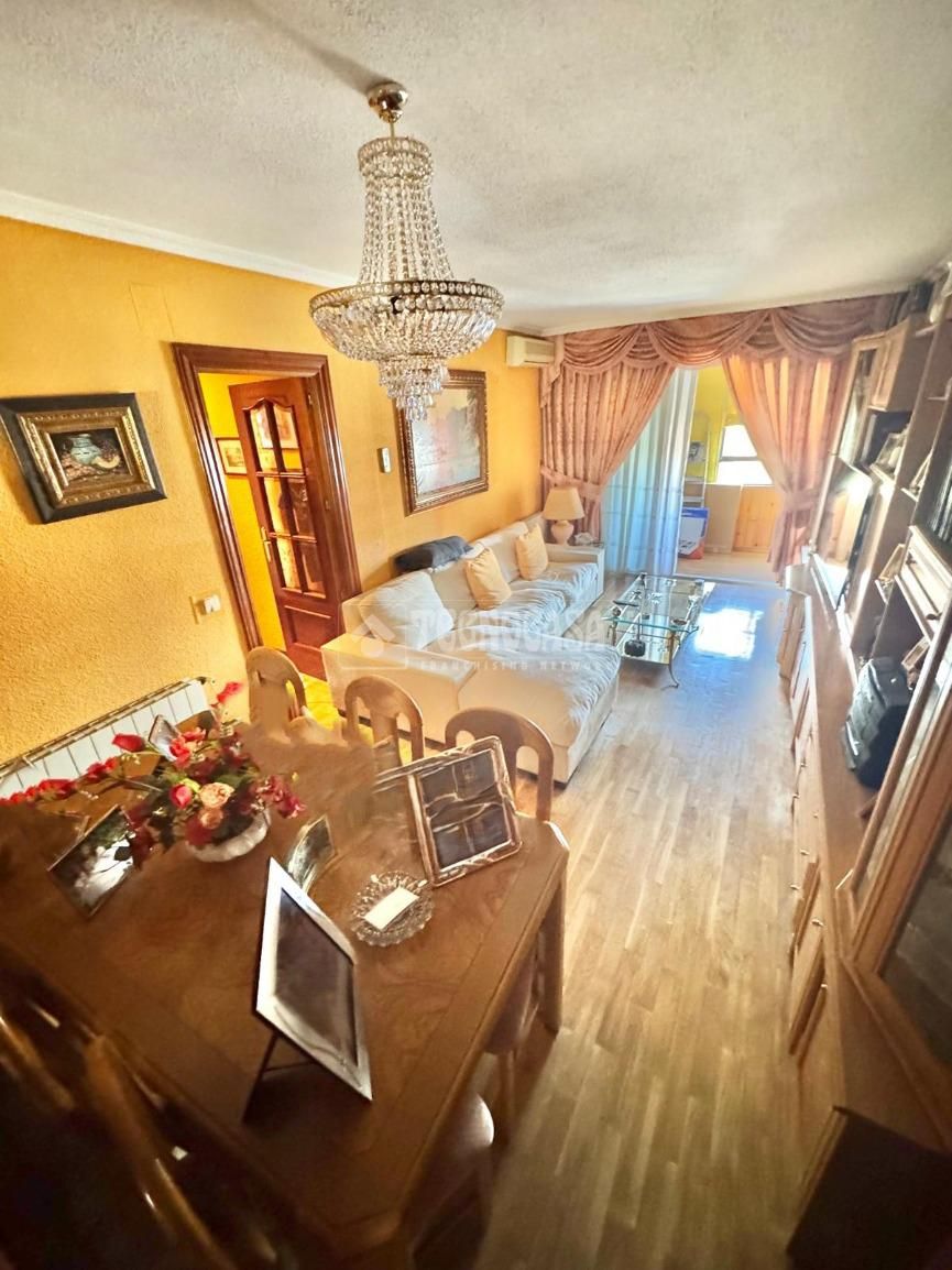 Flat for sale in La Serna
