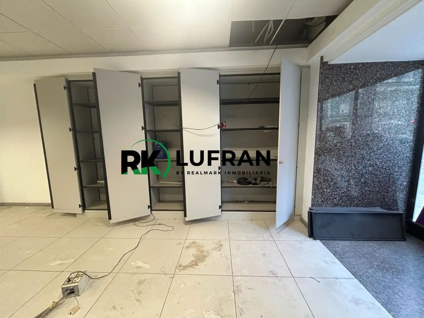 Local comercial en venda a Centro, imagen 4