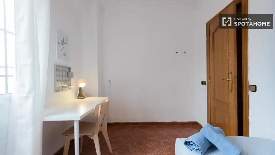 Bedroom of Flat for rent in Valencia  with Air Conditioner, Heating and Furnished