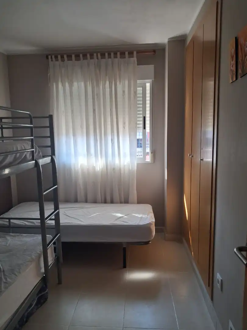 Pis de lloguer a Zona Papa Luna - Platja del Gurugú