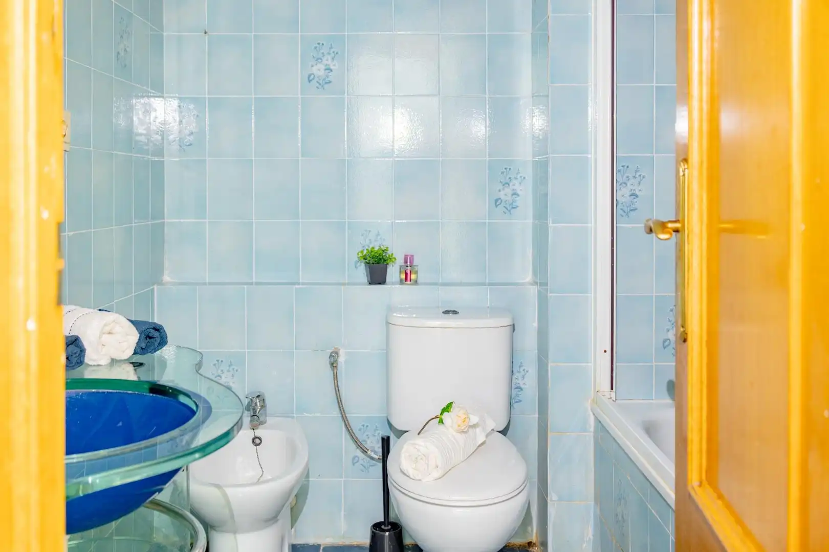 Baño de Piso en venta en Valencia con Trastero, Balcón y Alarma