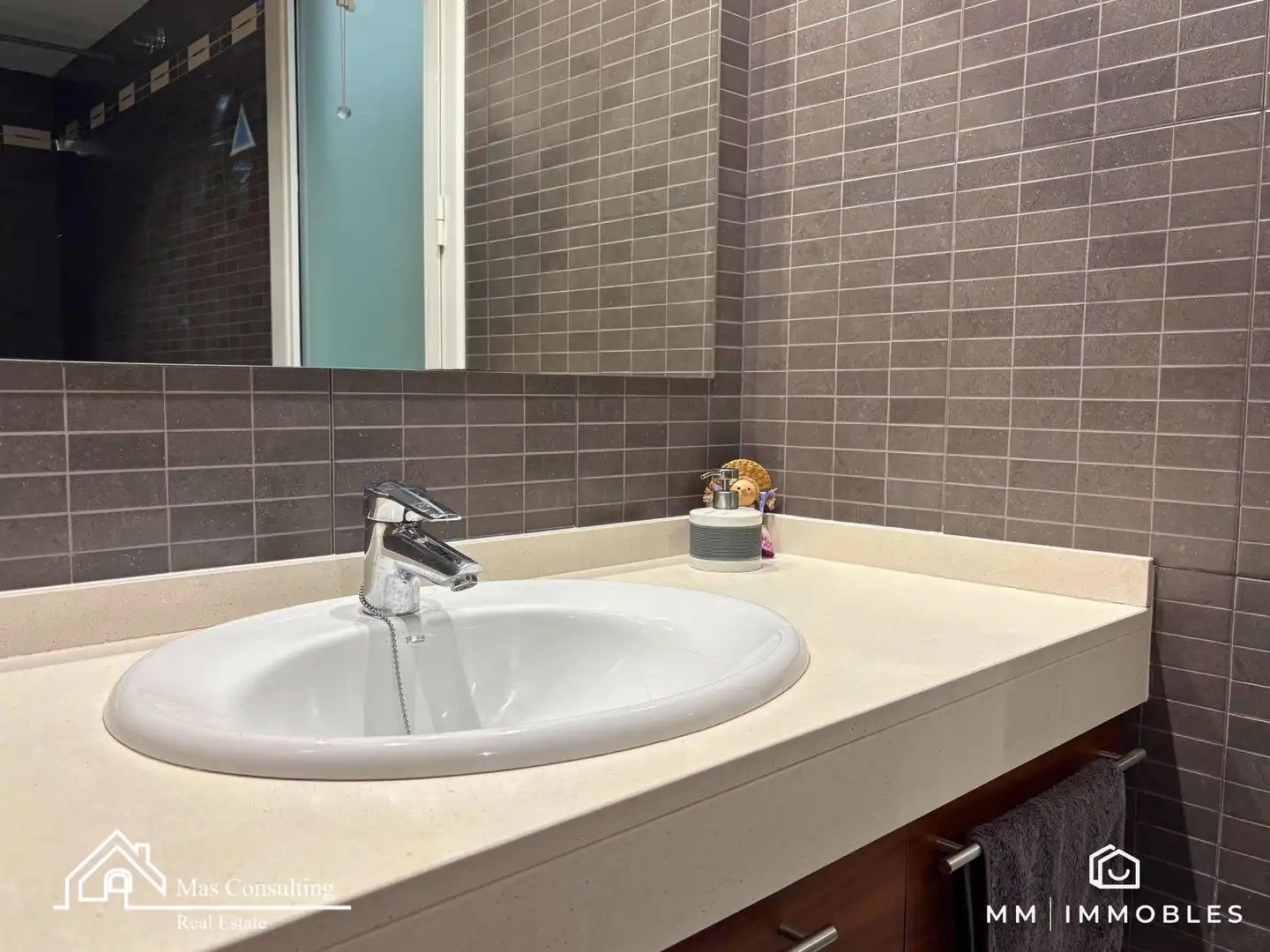 Baño de Planta baja en venta en Granollers con Parquet, Terraza y Balcón