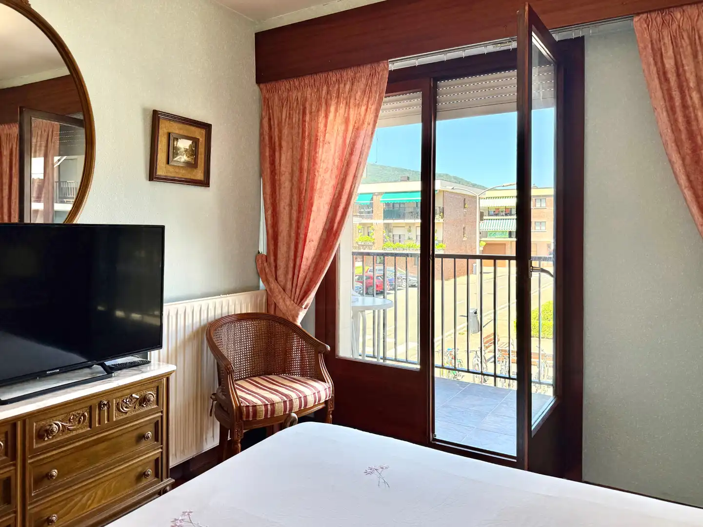 Schlafzimmer von Wohnung zum Verkauf in Hondarribia mit Heizung, Abstellraum und Balkon