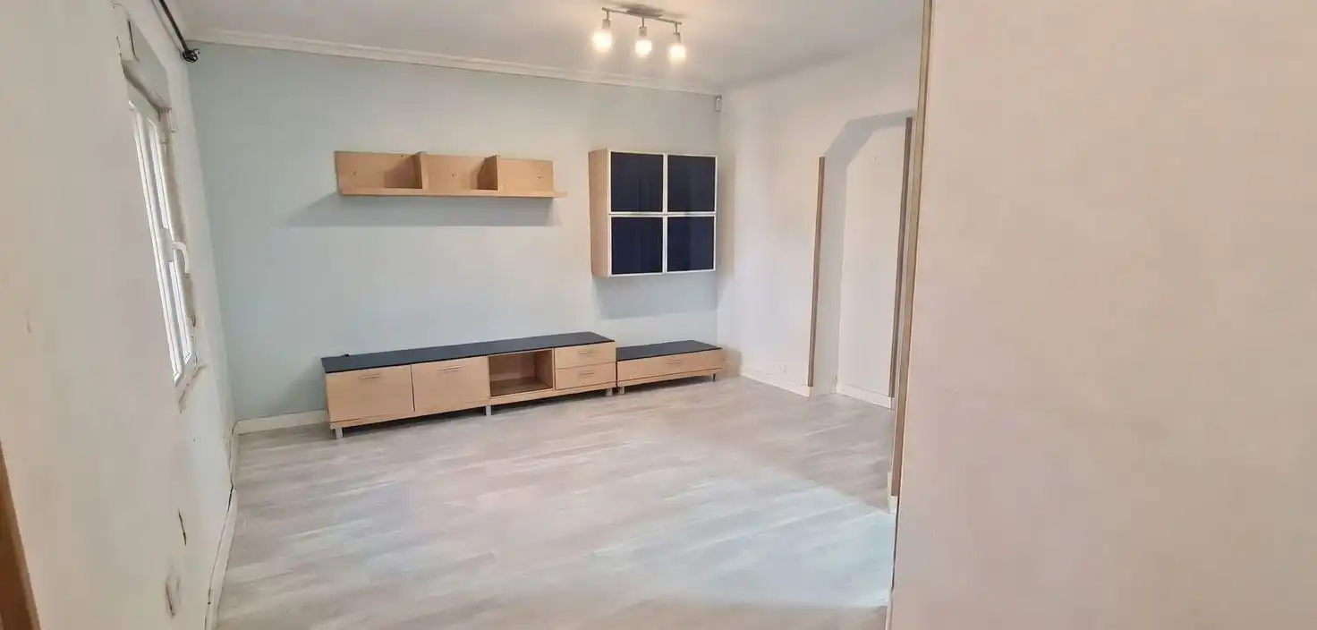 Flat for sale in Calle de los Jaramagos
