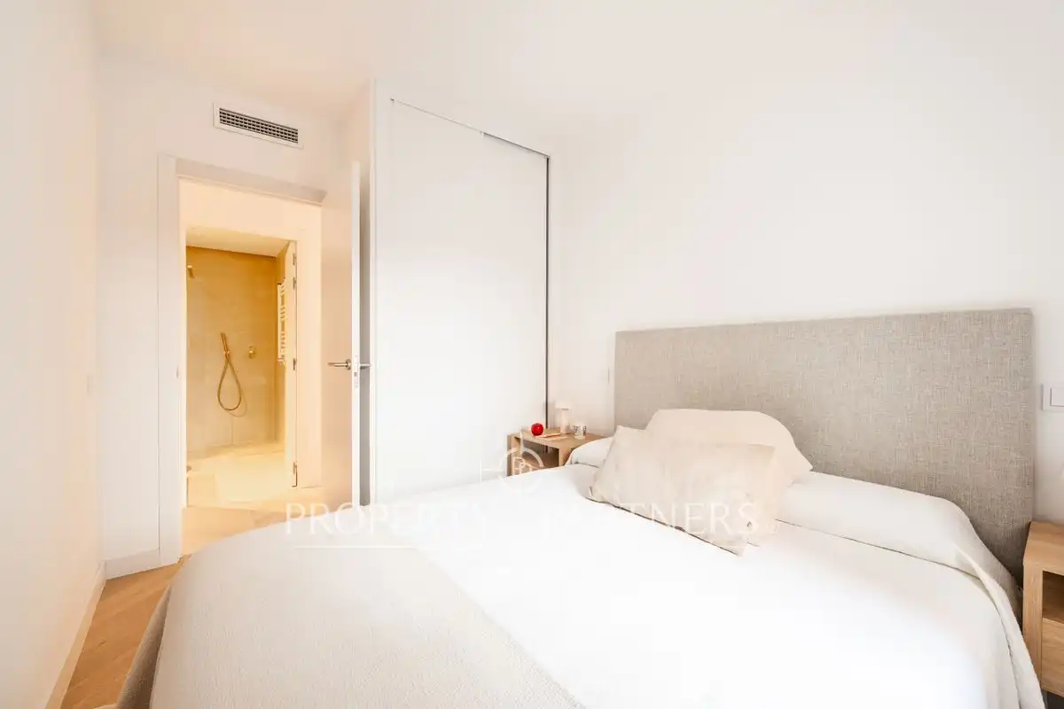 Schlafzimmer von Wohnungen zum Verkauf in Madrid mit Klimaanlage, Heizung und Möbliert