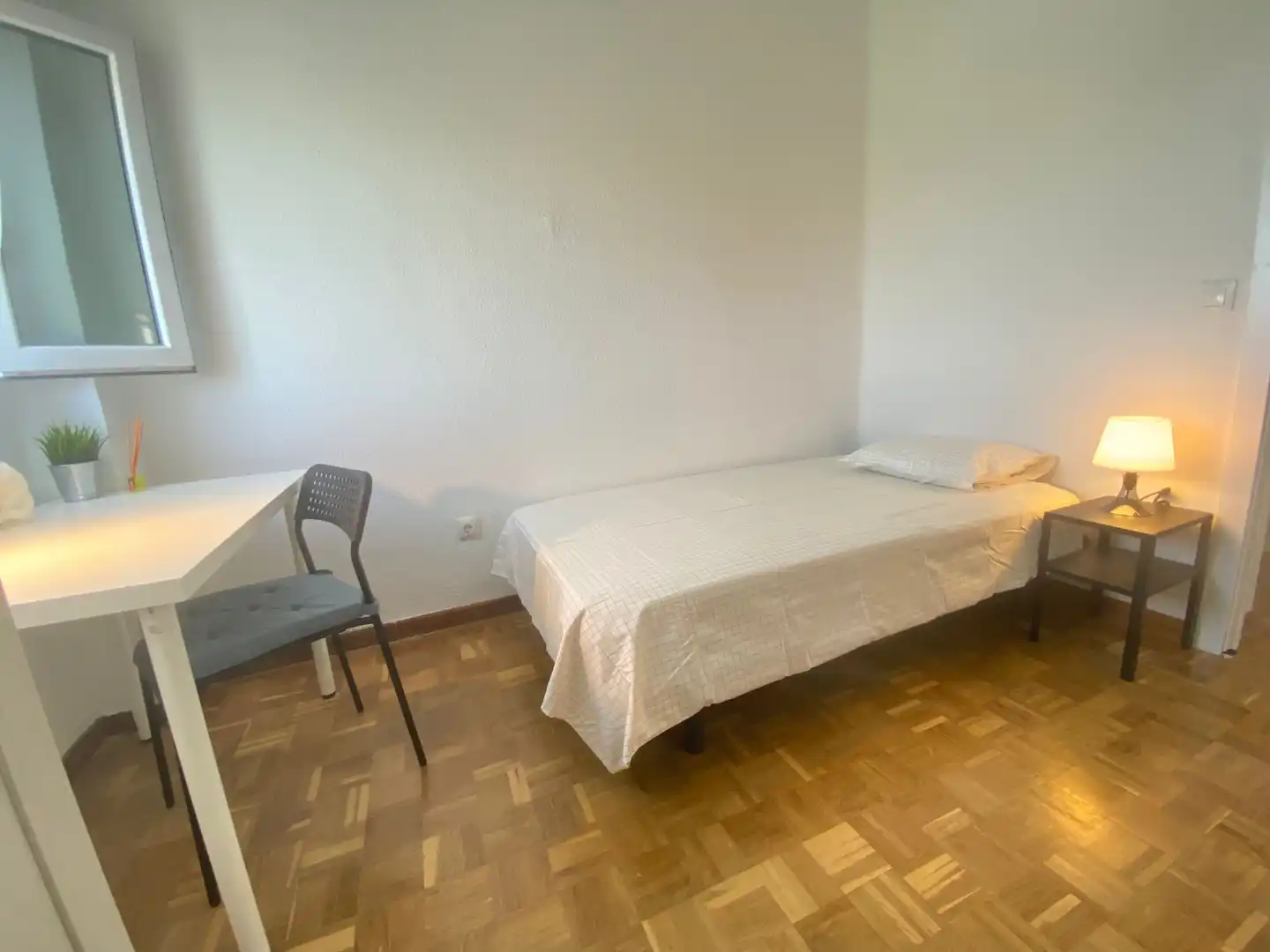 Habitació a Calle Hornero, Opañel