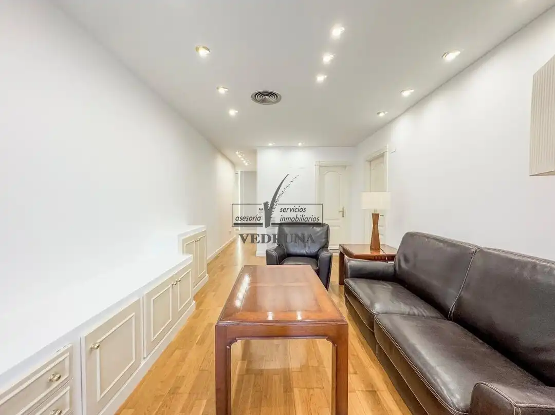 Sala d'estar de Apartament de lloguer en Zaragoza amb Aire condicionat, Calefacció i Forn