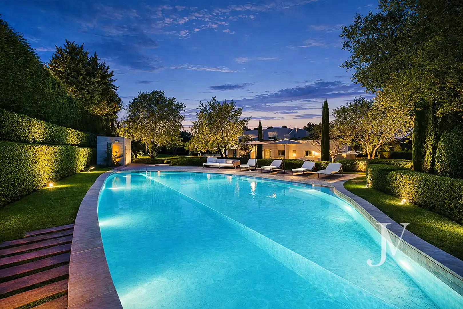 Piscina de Casa o xalet en venda en Pozuelo de Alarcón amb Aire condicionat, Calefacció i Jardí privat
