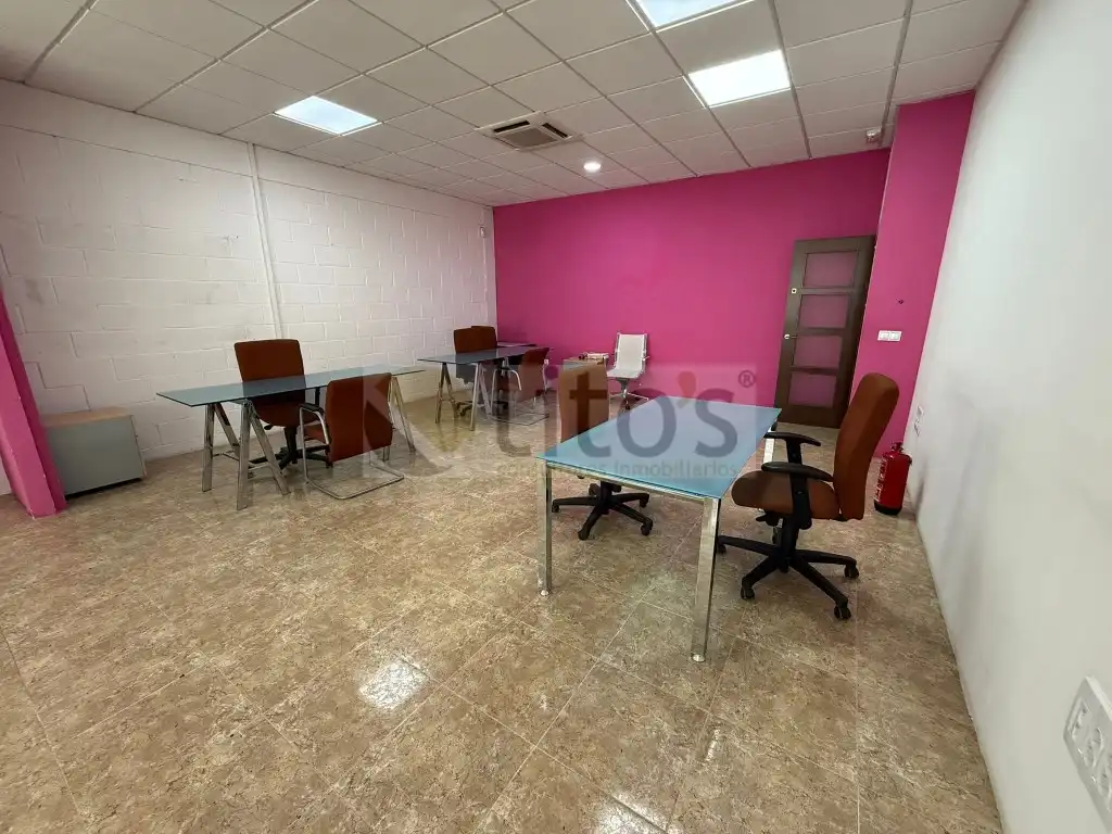 Büro zur Miete in Dos Hermanas