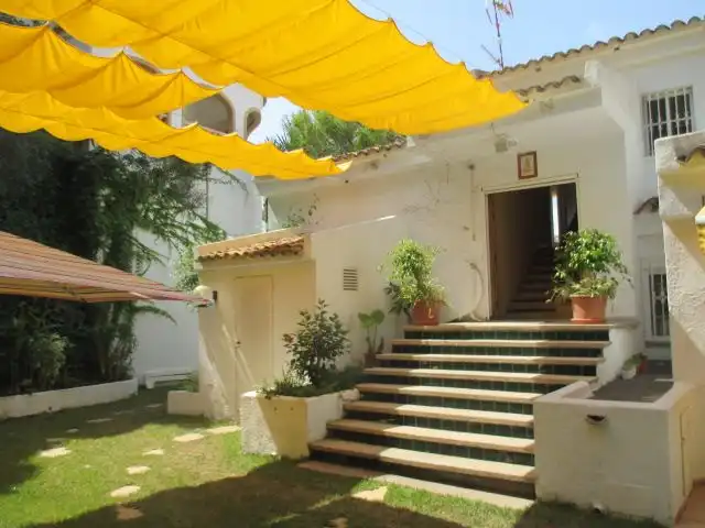 Chalet con piscina en venta en El Faro, imagen 3