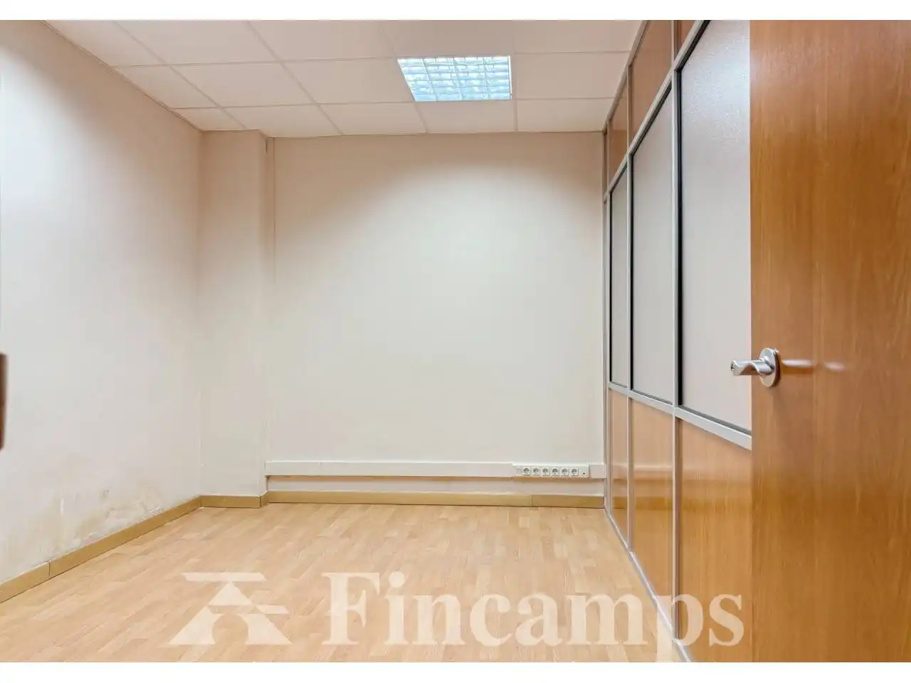 Business premises for sale in Calle Samuntada 56-58, imagen 7