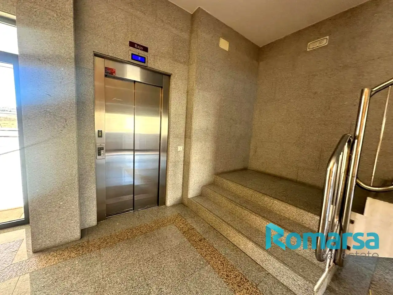 Flat with lift for sale in Juan Aurelio Sanchez Tadeo, imagen 3
