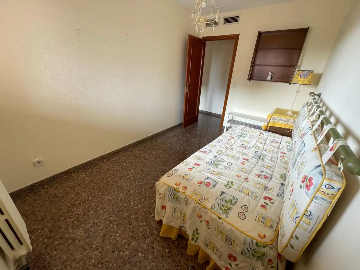 Habitación de Piso de alquiler en Zaragoza con Aire acondicionado, Calefacción y Terraza