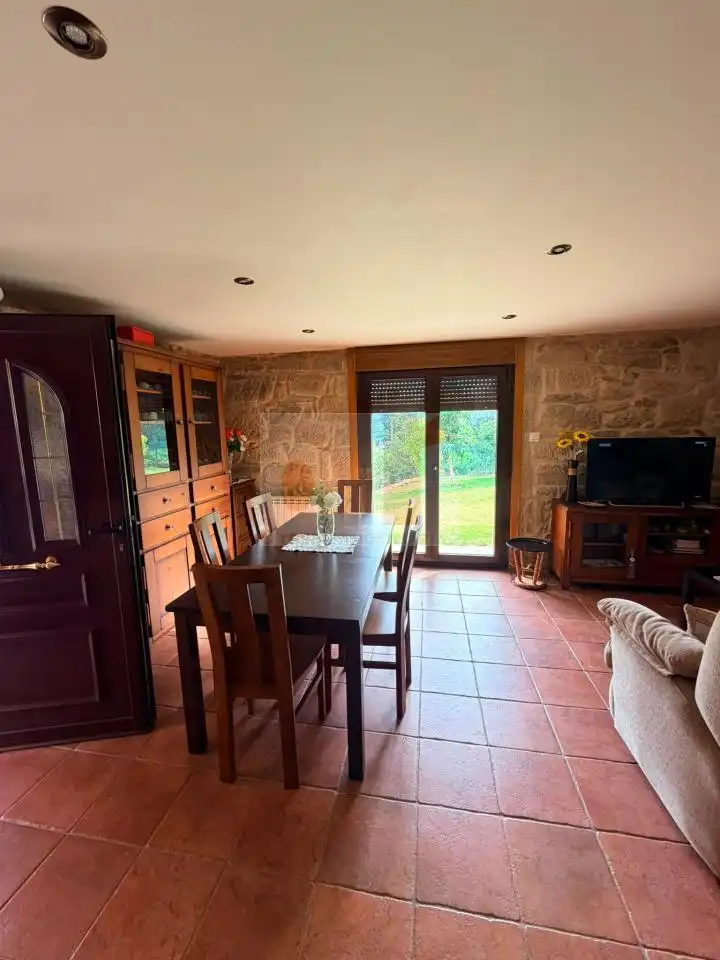 Menjador de Casa o xalet de lloguer en Moaña amb Calefacció, Jardí privat i Terrassa