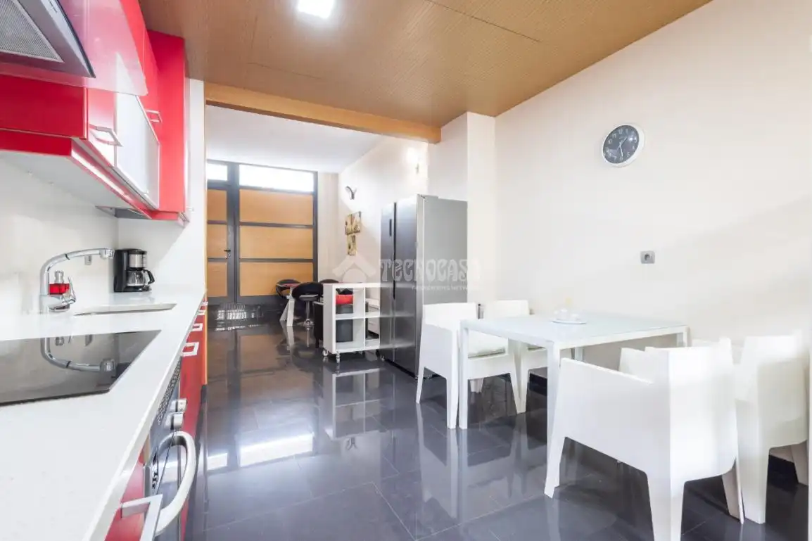 Kitchen of Flat for rent in Santa Marta de Tormes  with Air Conditioner, Heating and Community pool