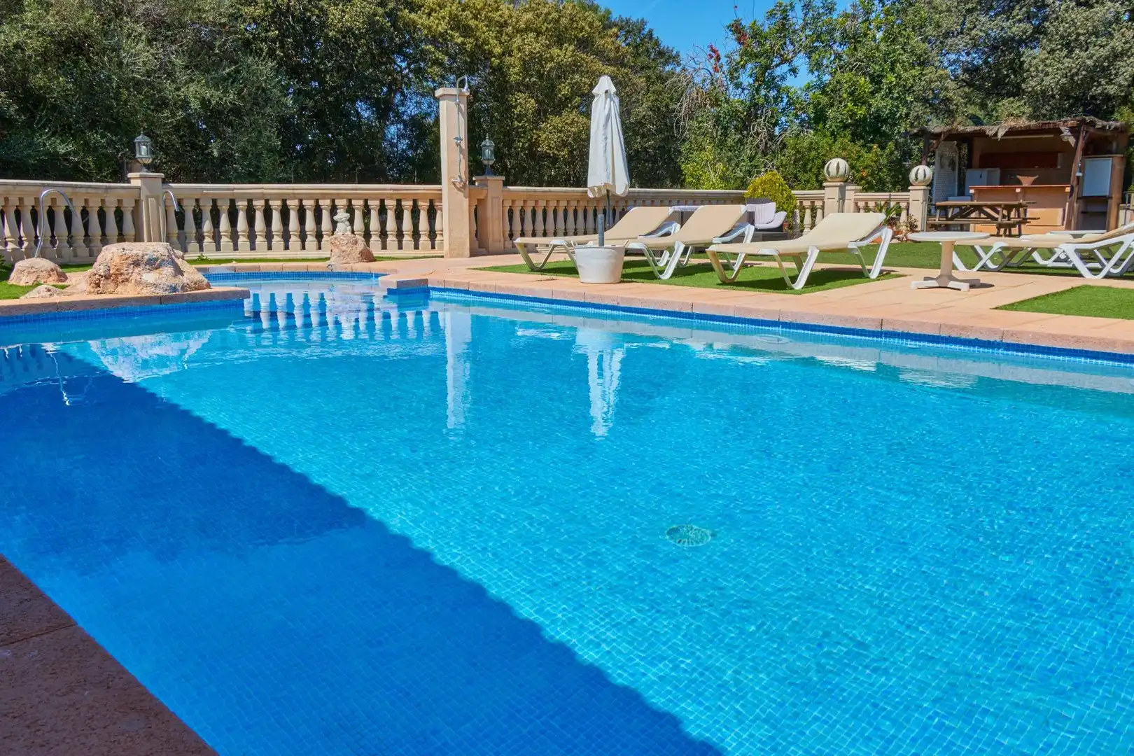 Piscina de Finca rústica en venta en Llucmajor con Aire acondicionado, Jardín privado y Terraza