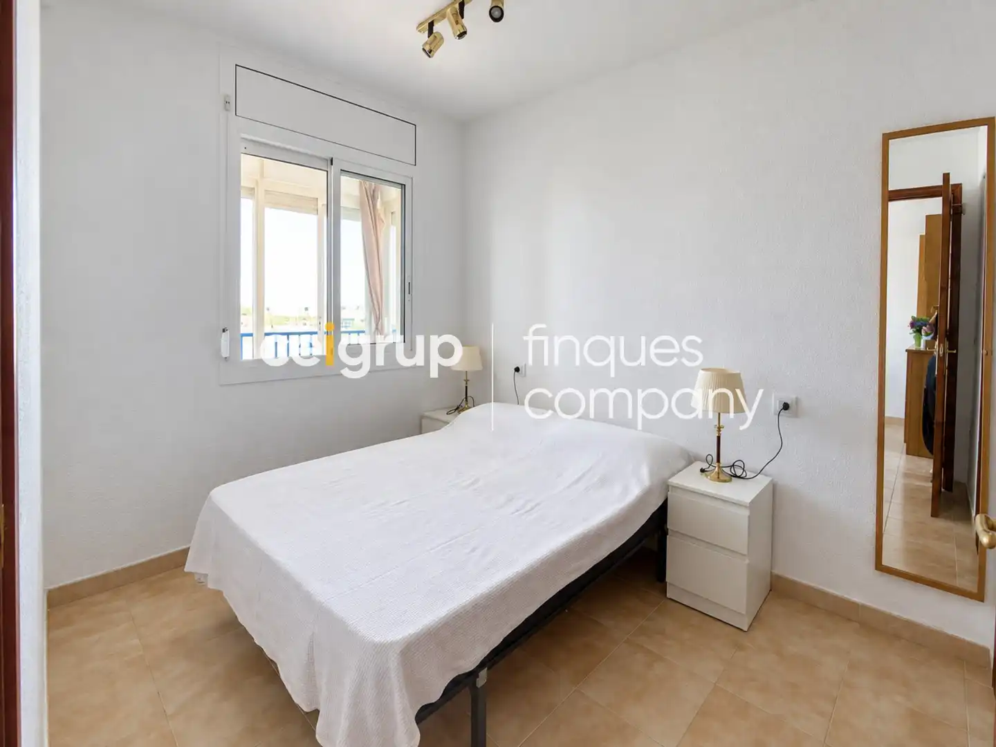 Dormitori de Pis en venda en Almadrava - Canyelles - Puig-Rom