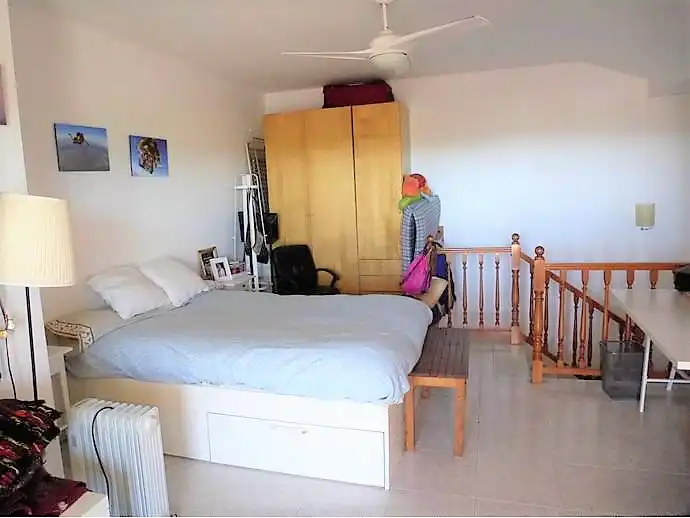 Schlafzimmer von Dachboden zur Miete in Sant Cugat del Vallès mit Klimaanlage, Heizung und Terrasse