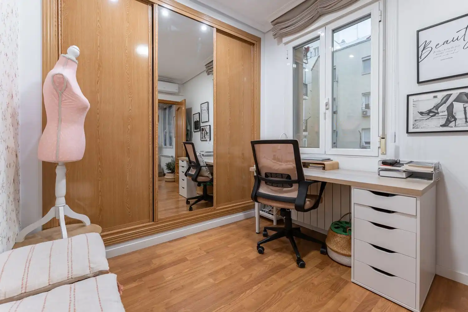 Habitación de Piso en venta en Madrid con Calefacción