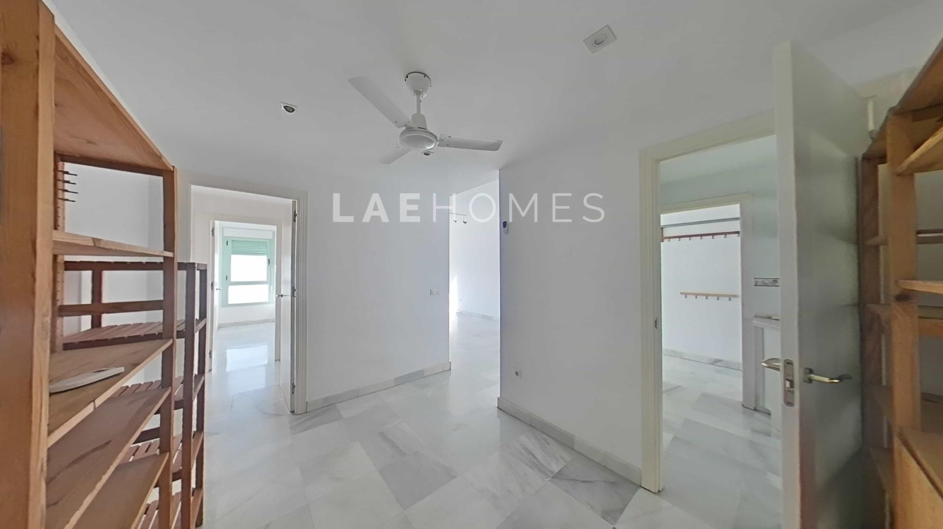Flat for sale in  Sevilla Capital  with Air Conditioner, Terrace and Storage room