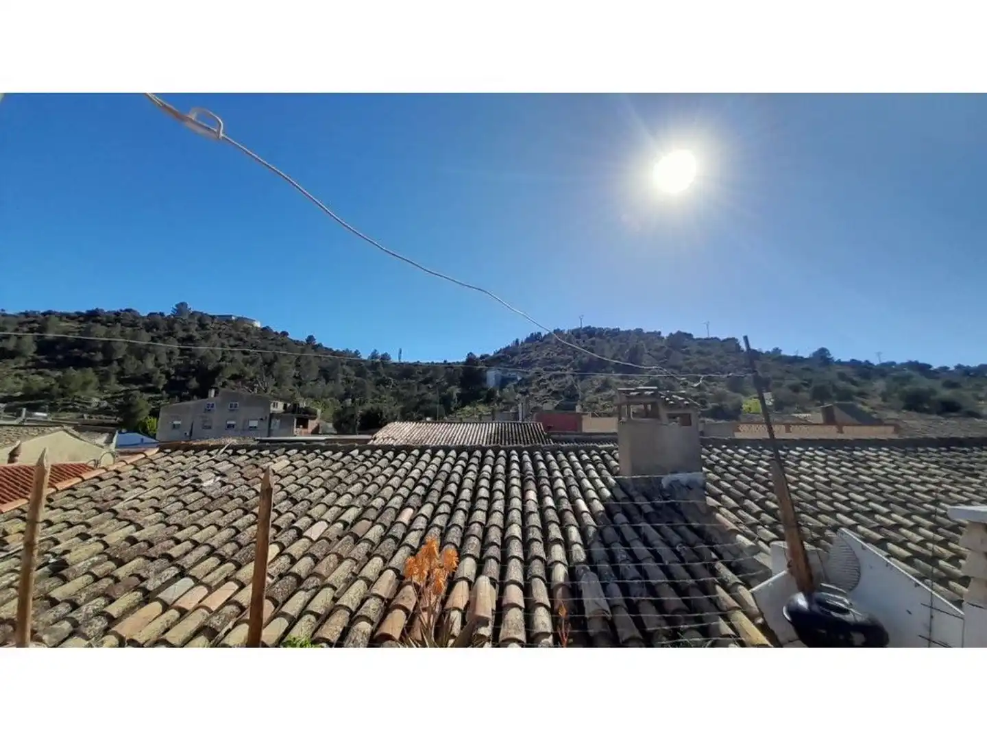 Vista exterior de Casa o chalet en venta en L'Énova con Aire acondicionado, Terraza y Balcón