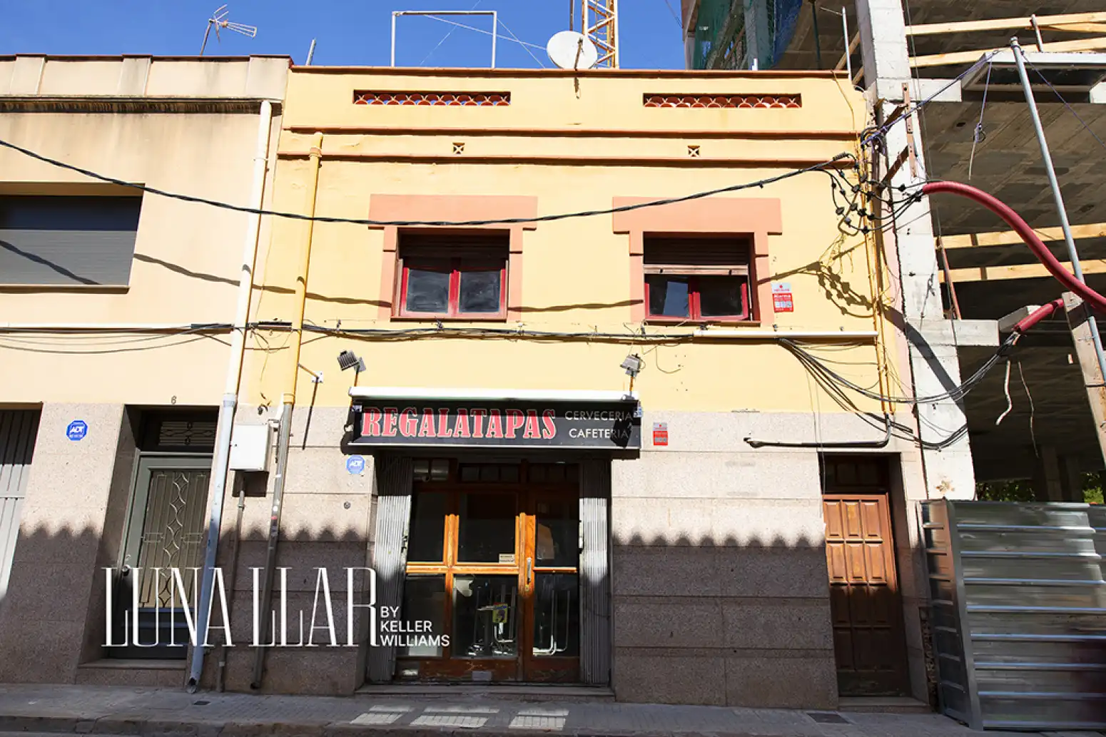 House for sale in Carrer Mare de Deu de Bruguers 4