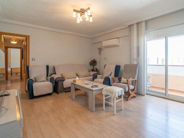 Piso con balcón en venta en Patraix