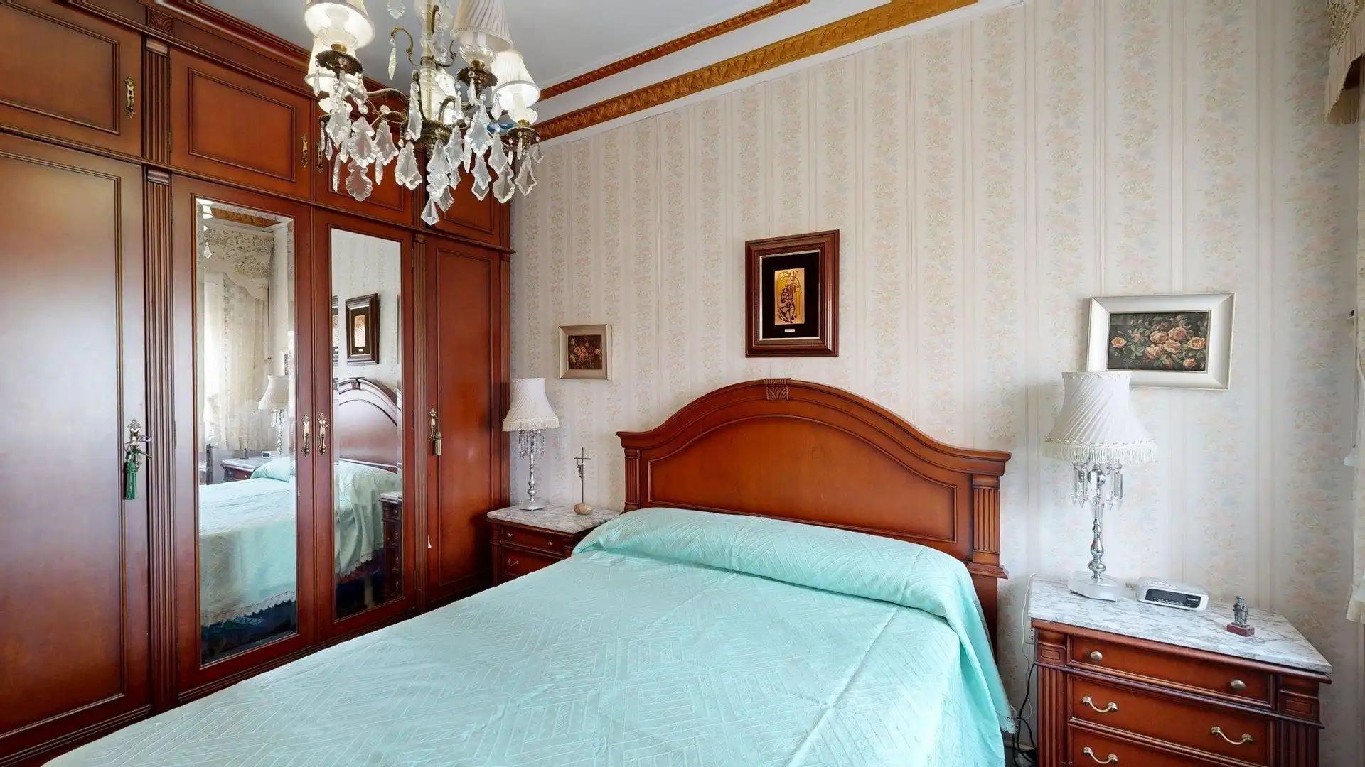 Habitación de Piso en venta en Zaragoza con Calefacción y Amueblado