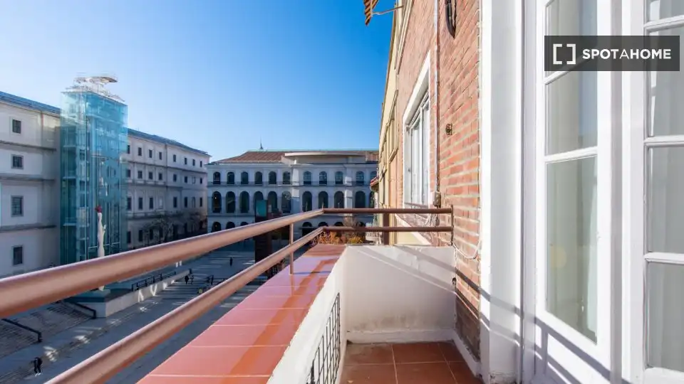 Vista exterior de Pis per a compartir en Madrid amb Aire condicionat, Calefacció i Terrassa