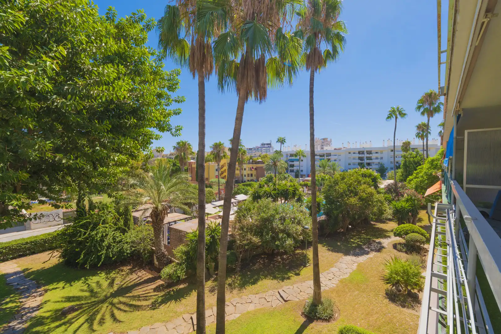 Jardín de Apartamento en venta en Torremolinos con Aire acondicionado, Terraza y Amueblado