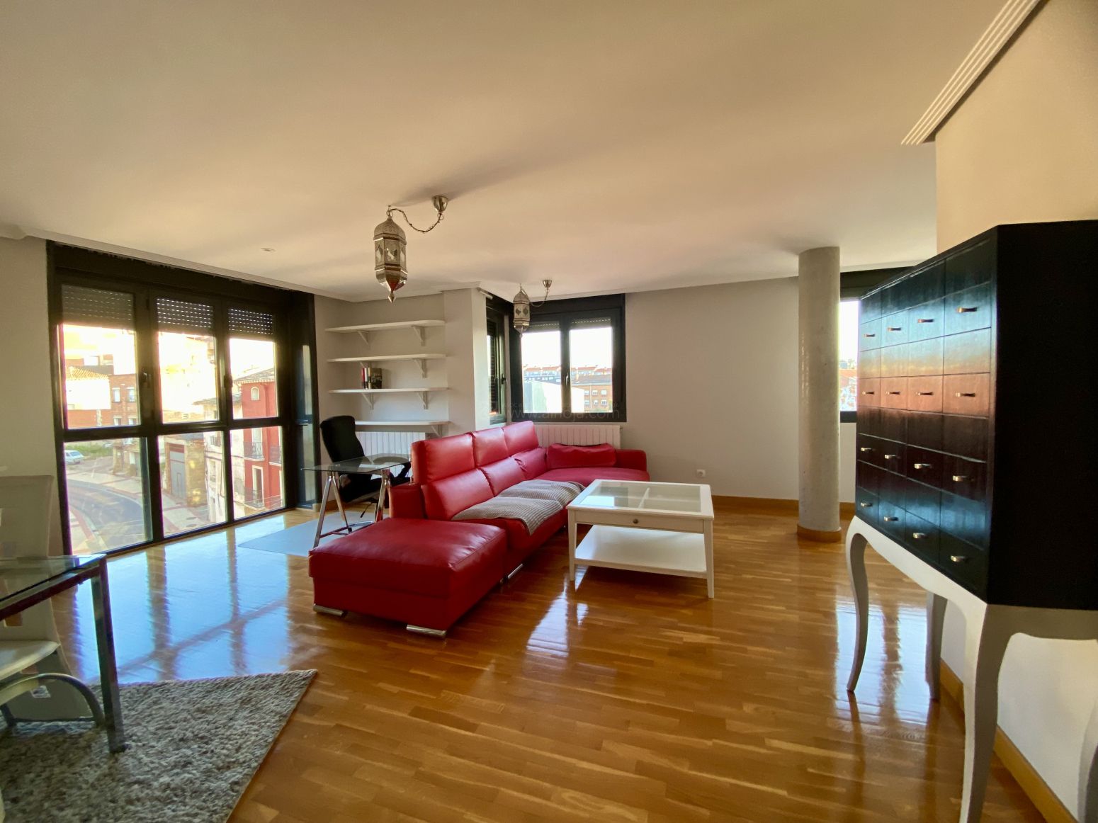 Living room of Attic for sale in Villamediana de Iregua  with Heating, Parquet flooring and Terrace