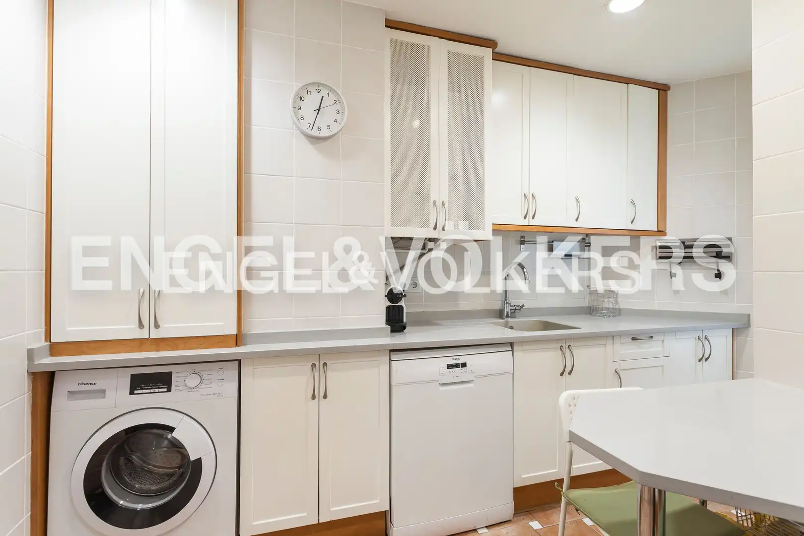 Kitchen of Flat for sale in Madrid  with Air Conditioner, Heating and Private garden