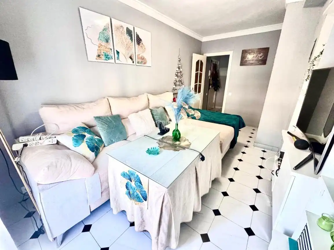 Living room of Flat for sale in Córdoba  with Air Conditioner, Heating and Terrace