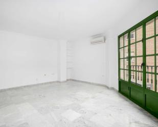 Dormitori de Apartament de lloguer en Málaga Capital amb Aire condicionat, Terrassa i Balcó