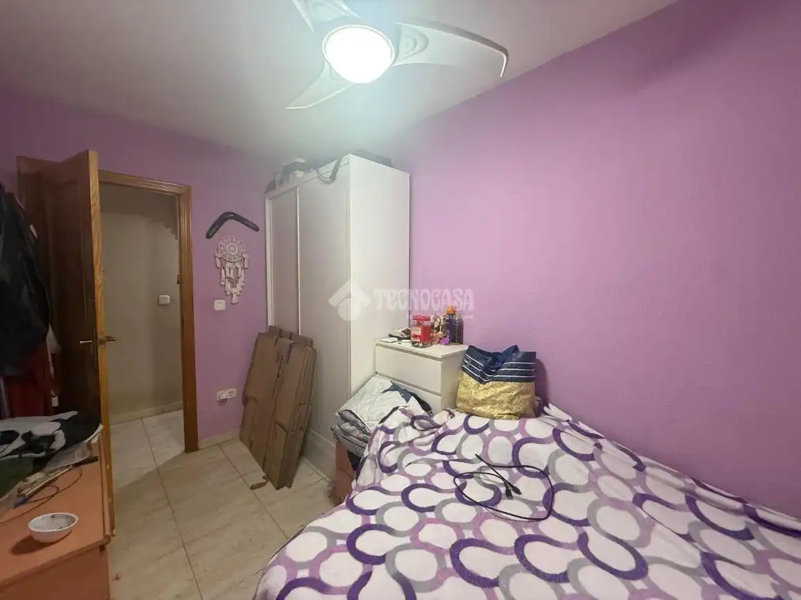 Dormitori de Pis en venda en Alicante / Alacant amb Terrassa i Balcó