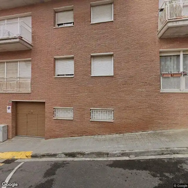 Vista exterior de Pis en venda en Olesa de Montserrat, Barcelona