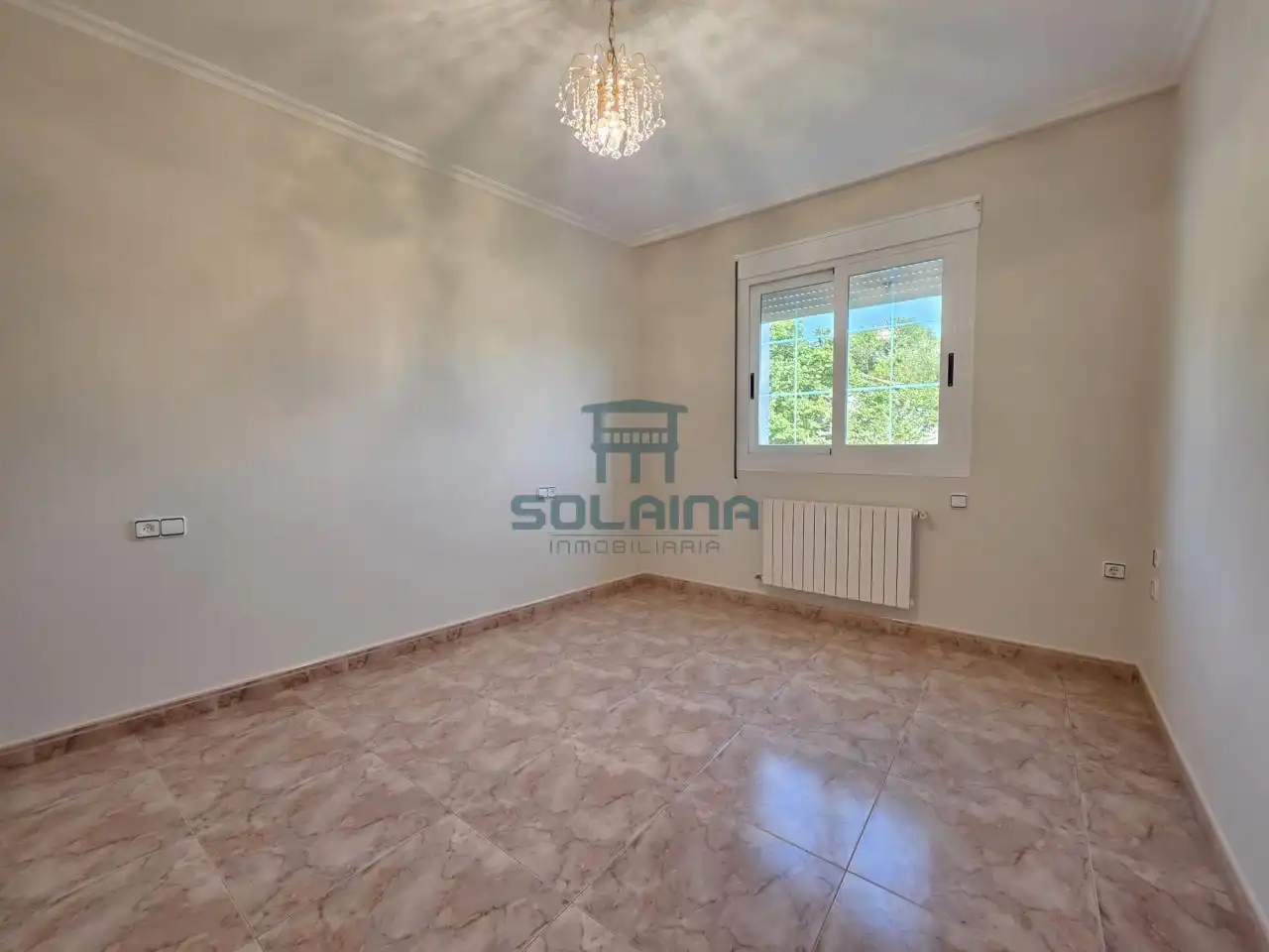 Habitación de Casa o chalet en venta en A Merca   con Calefacción, Jardín privado y Terraza