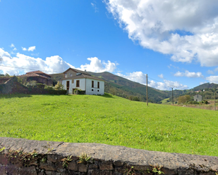 Vista exterior de Casa o xalet en venda en Valdés - Luarca amb Jardí privat, Terrassa i Traster