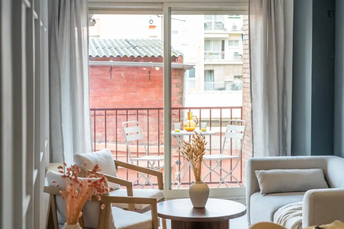 Terraza de Apartamento para compartir en Barcelona con Aire acondicionado, Calefacción y Amueblado