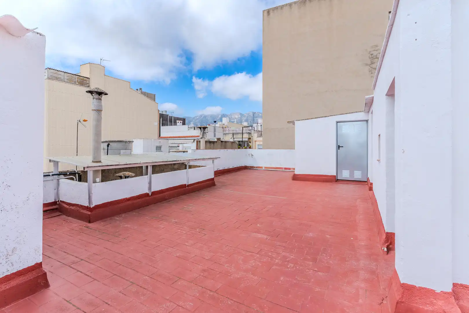 Vista exterior de Piso en venta en La Ràpita con Aire acondicionado, Calefacción y Terraza