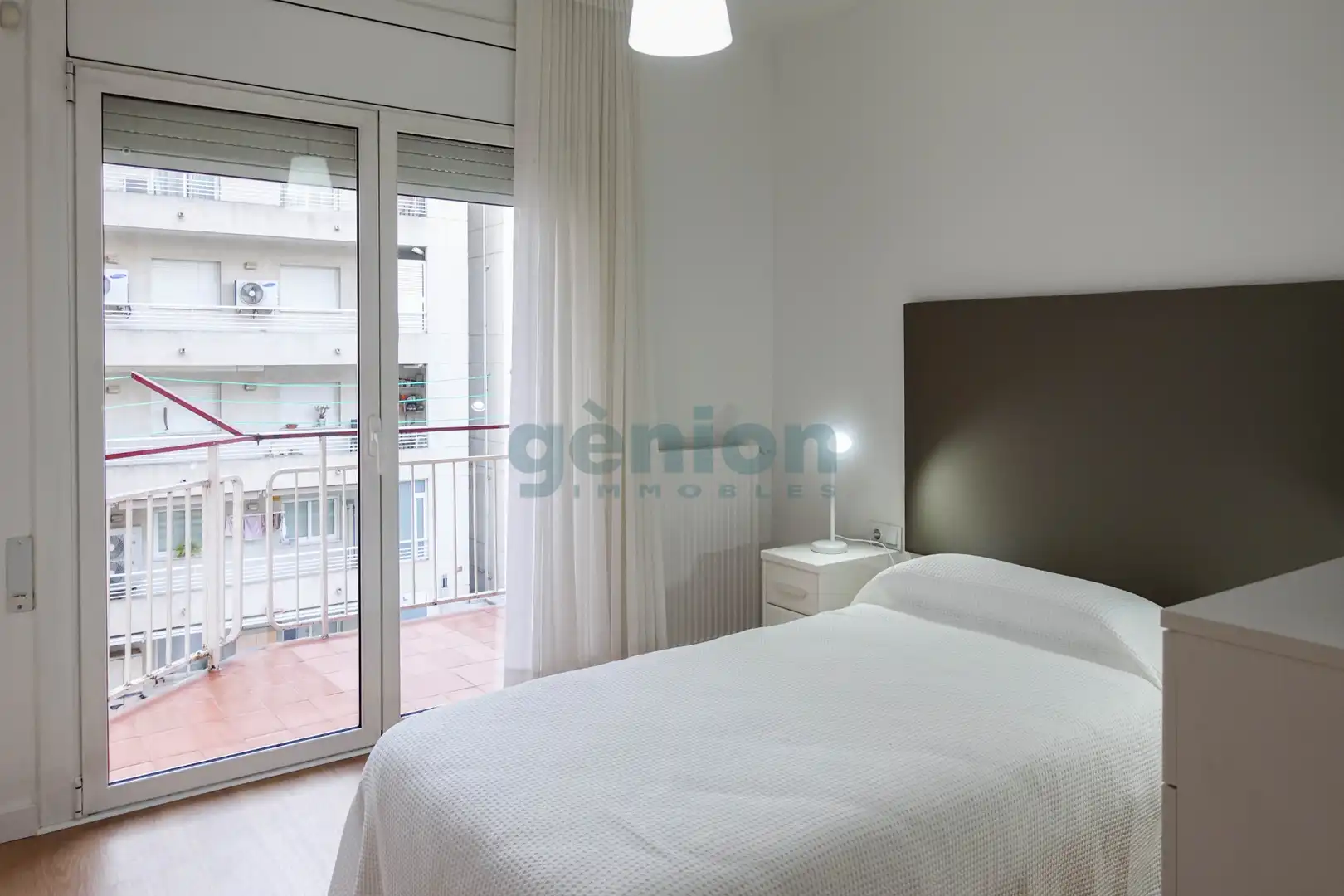 Habitación de Piso en venta en Girona con Aire acondicionado, Calefacción y Balcón