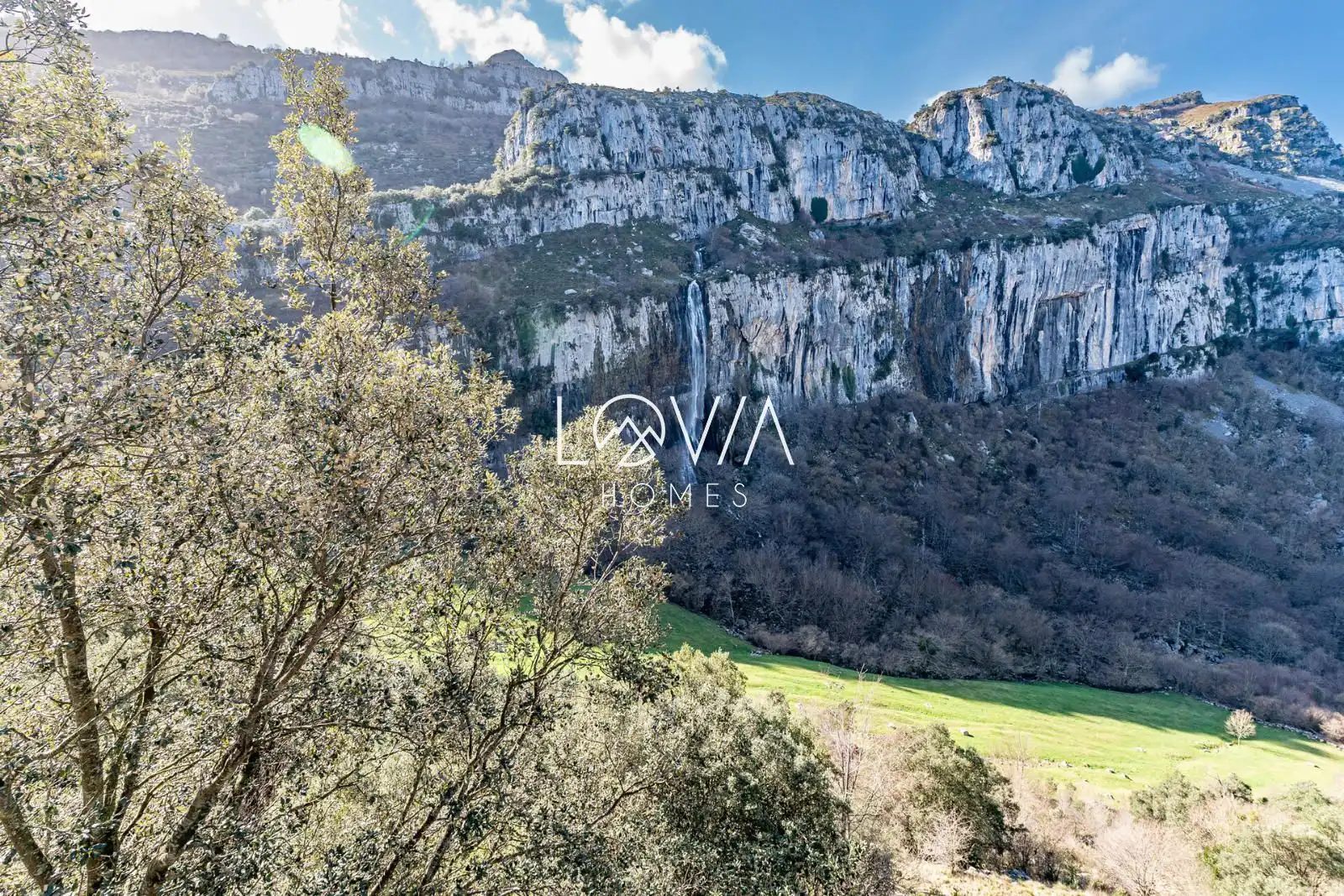 Vista exterior de Piso en venta en Soba con Trastero