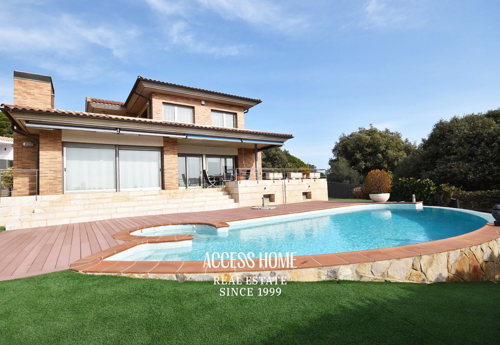 Vista exterior de Casa o xalet en venda en Sant Vicenç de Montalt amb Aire condicionat, Calefacció i Terrassa